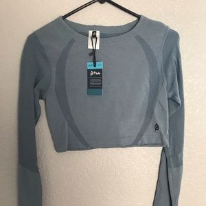 P’tula Invigorate Seamless Crop